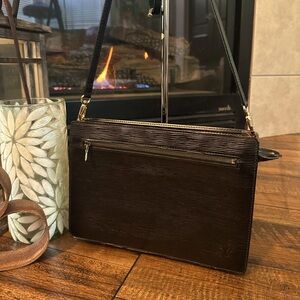 🖤 LV Clutch/Crossbody! 💜